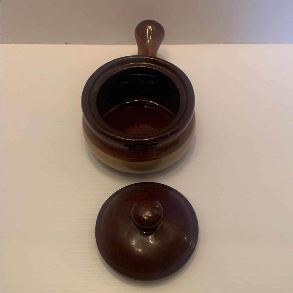 Vintage Stoneware Soup Bowls With Lid And Handle - Picture 6 of 10